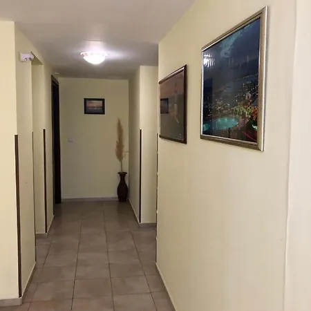 Fregata Complex Marina Konukevi Sveti Vlas